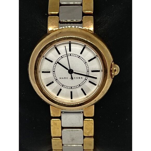 Marc Jacobs Courtney MJ3507 Women Stainless Steel Analog Dial Quartz Watch MP699 - Picture 2 of 12